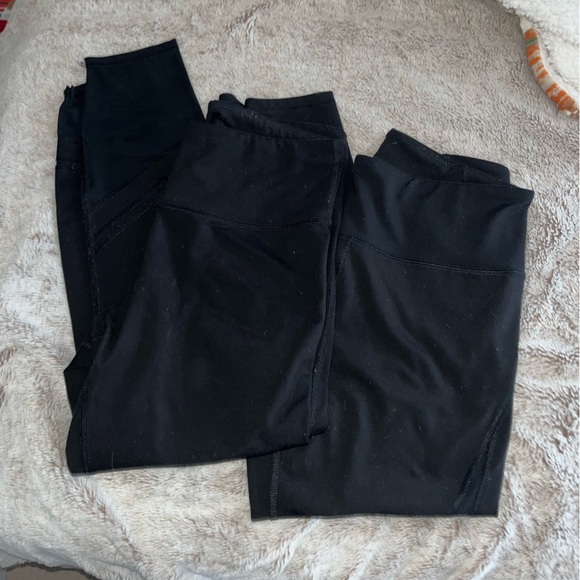 Bundle of two old navy active leggings - Picture 1 of 5